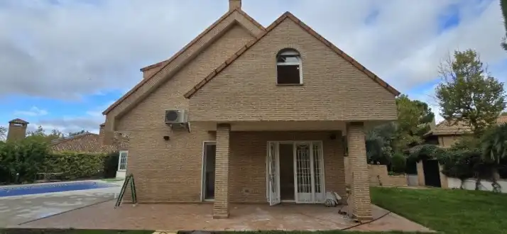 Exterior view of Houses for sale in Villaviciosa de Odón  with Air Conditioner, Heating and Terrace