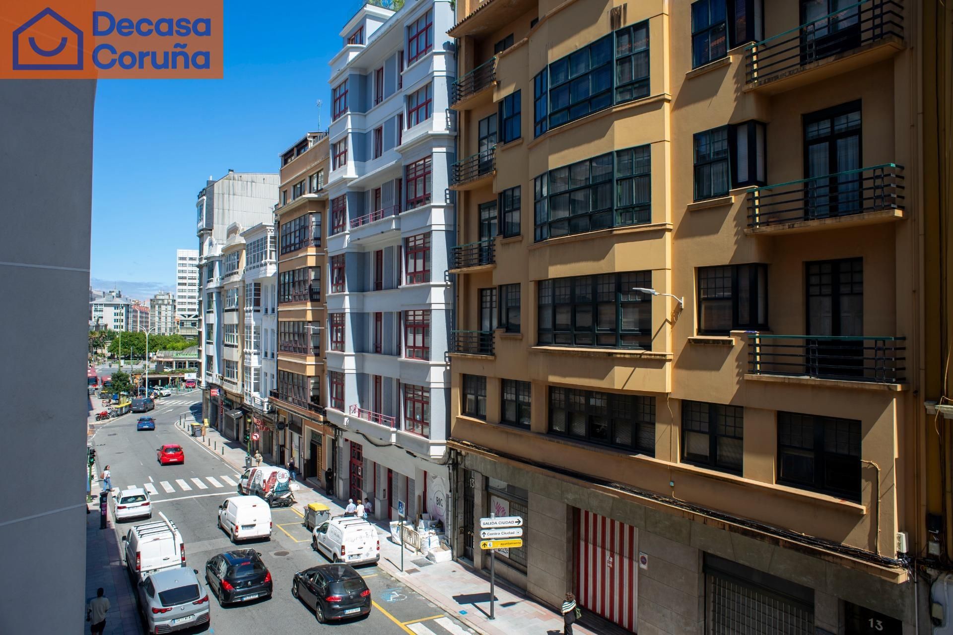 Vista exterior de Pis en venda en A Coruña Capital  amb Calefacció i Traster
