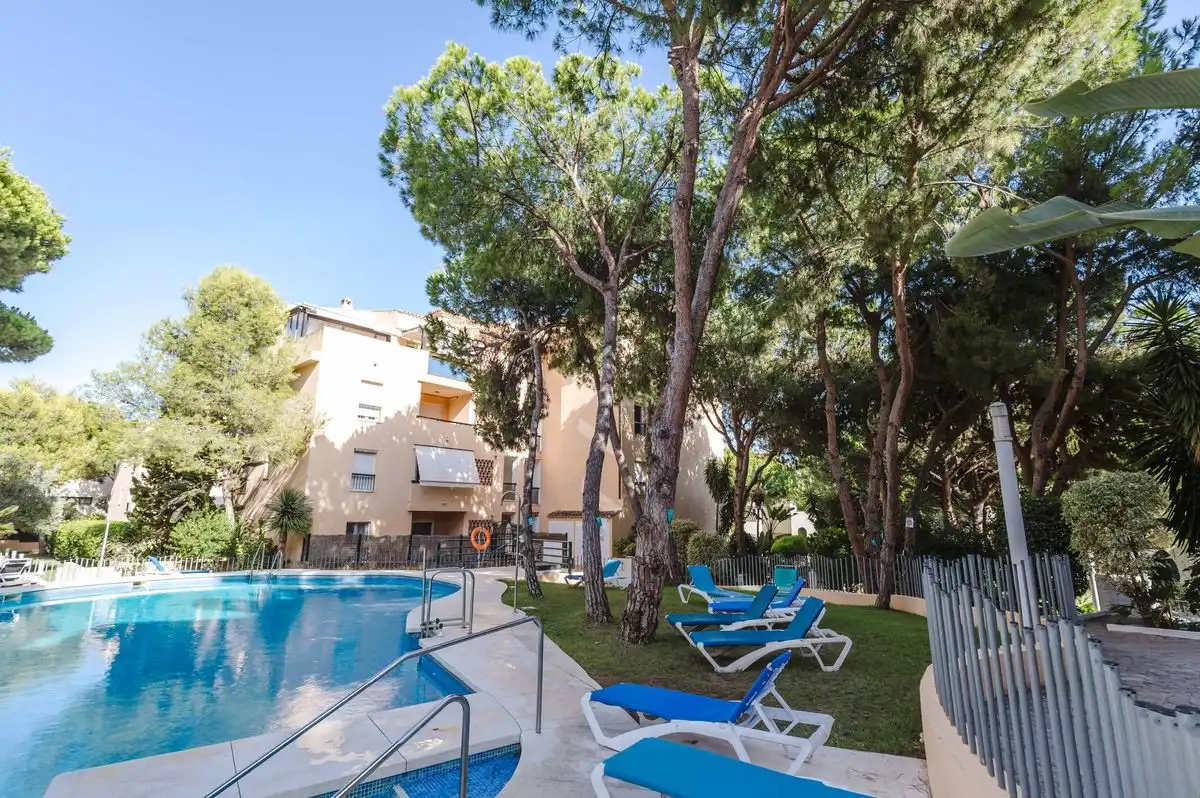 Swimming pool of Ground floor for sale in Marbella  with Air Conditioner, Heating and Private garden