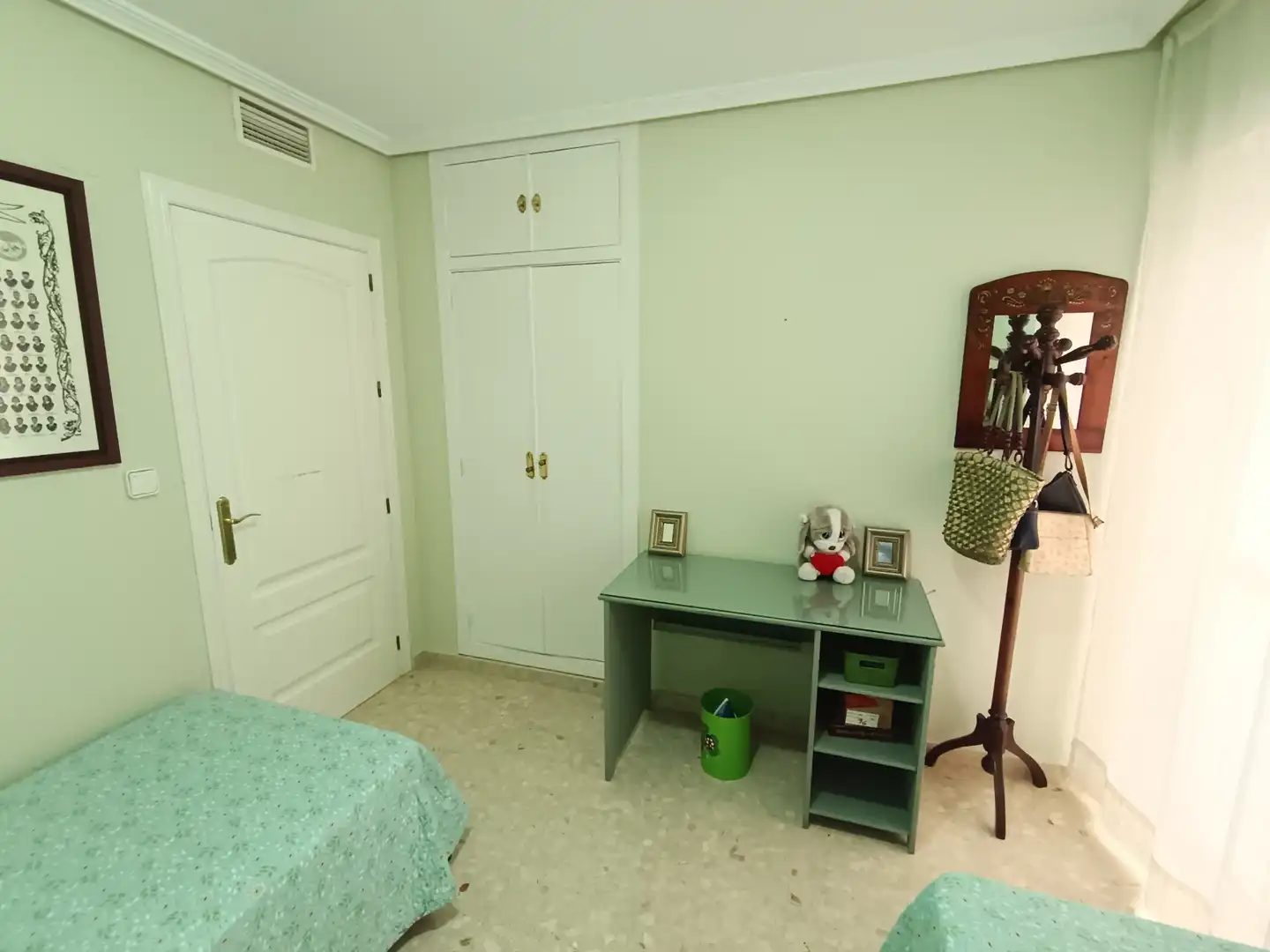 Habitación de Piso en venta en Córdoba con Aire acondicionado, Trastero y Amueblado