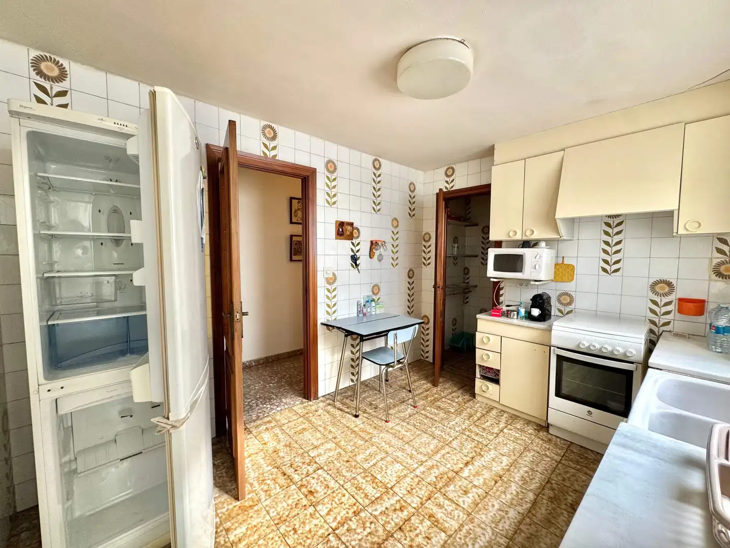 Kitchen of Flat for sale in Gandia  with Air Conditioner and Balcony