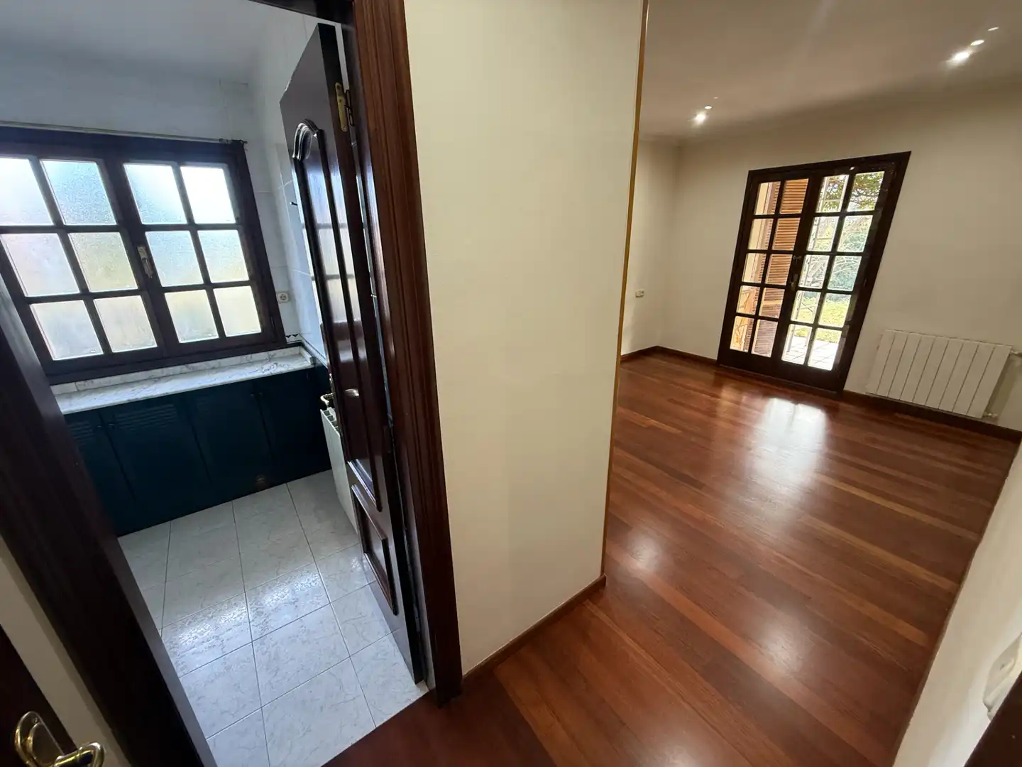 Haus oder Chalet zum Verkauf in Gijón  mit Heizung, Privatgarten und Parkett