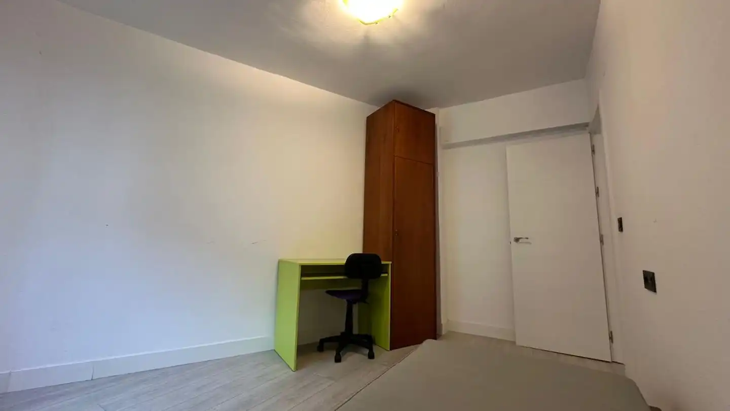 Schlafzimmer von Wohnung zum Verkauf in Vitoria - Gasteiz mit Heizung, Parkett und Möbliert