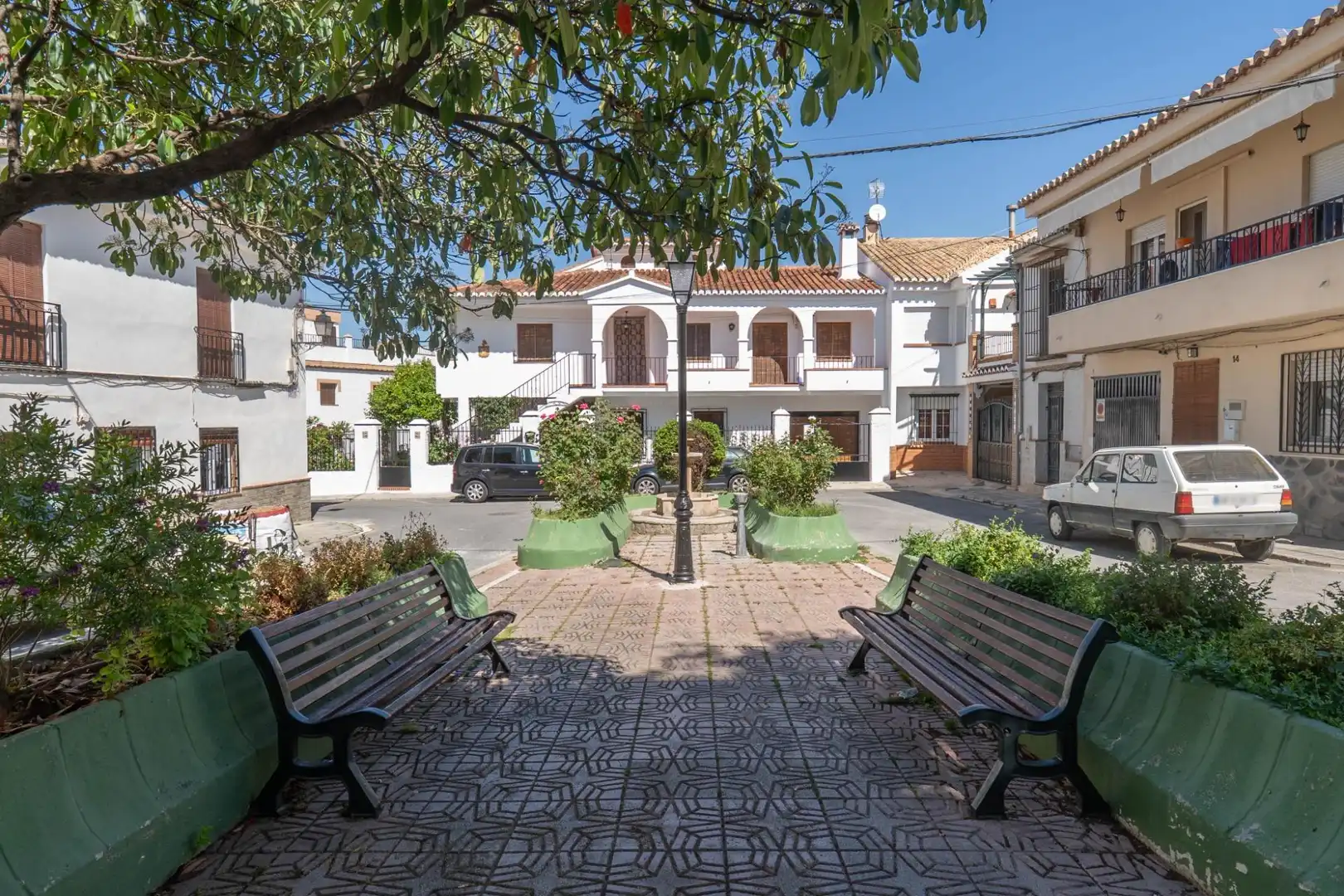 Vista exterior de Casa o xalet en venda en La Zubia