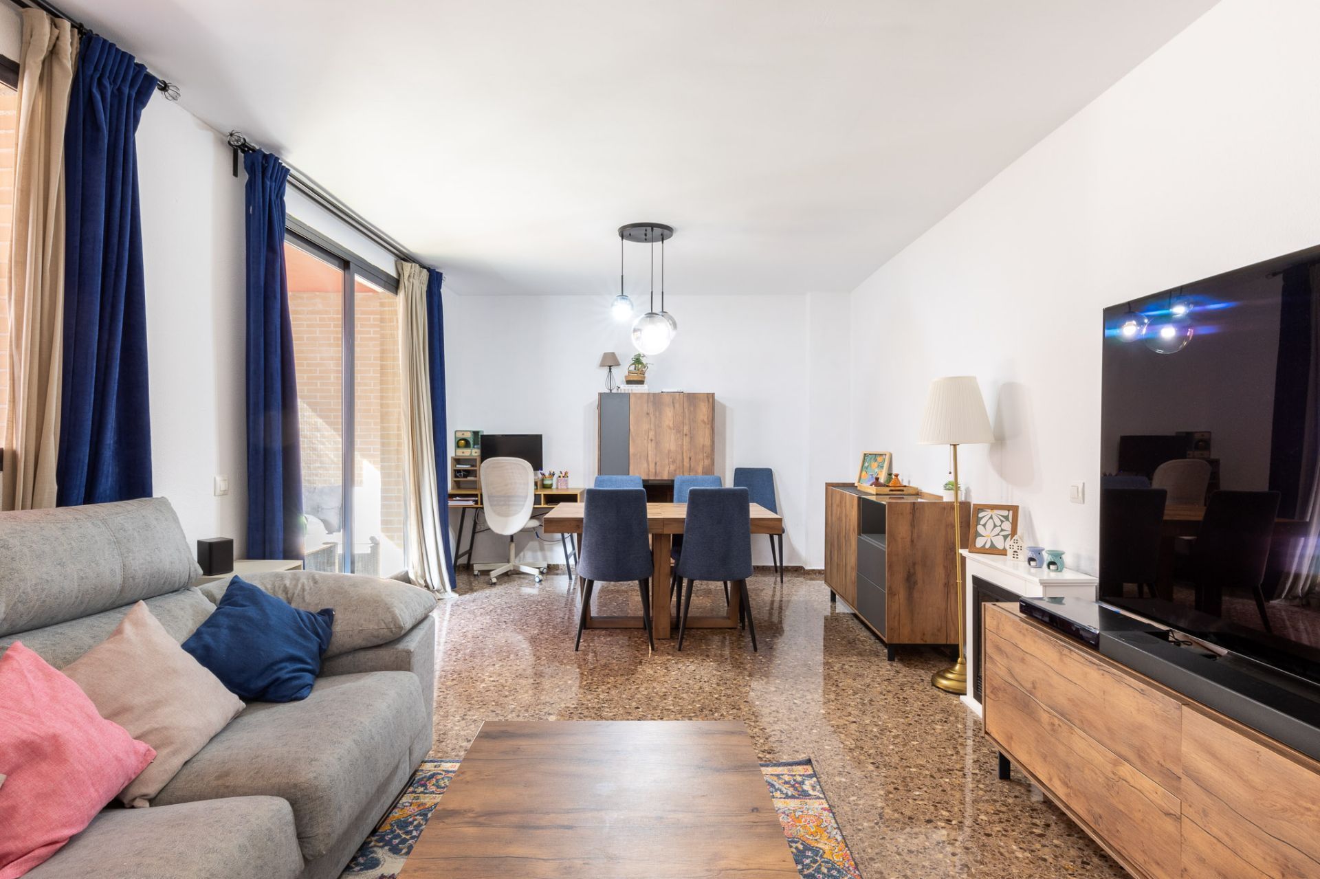 Sala d'estar de Apartament en venda en Alginet amb Aire condicionat i Terrassa