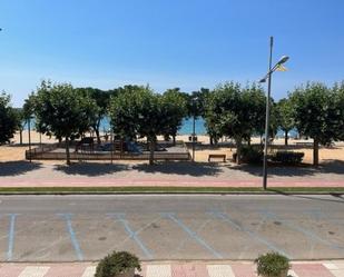 Vista exterior de Apartament de lloguer en Palamós amb Aire condicionat i Terrassa