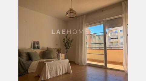 Foto 2 de Apartament en venda a Calle Carretera Genalguacil, Sierra de Estepona - Avda. de Andalucía, Málaga