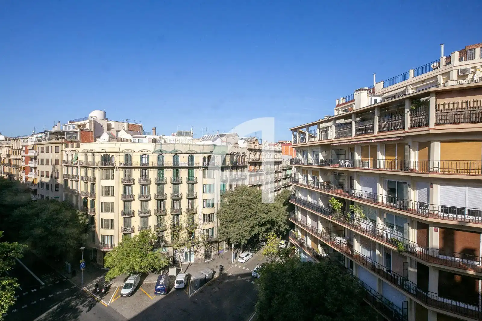Piso con terraza en venta en Entença, imagen 4