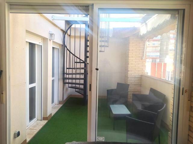 Ático en Alquiler en Calle de Alcalá en Santo Domigo