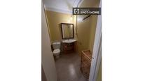 Bathroom of Flat to rent in Caldes d'Estrac  with Air Conditioner, Heating and Furnished