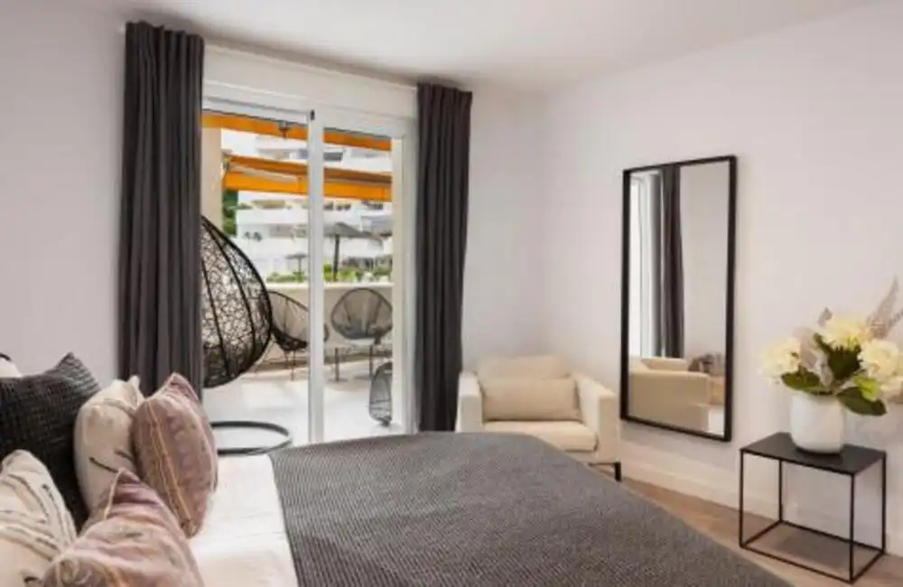 Apartment with pool for sale in Nueva Andalucía, imagen 10