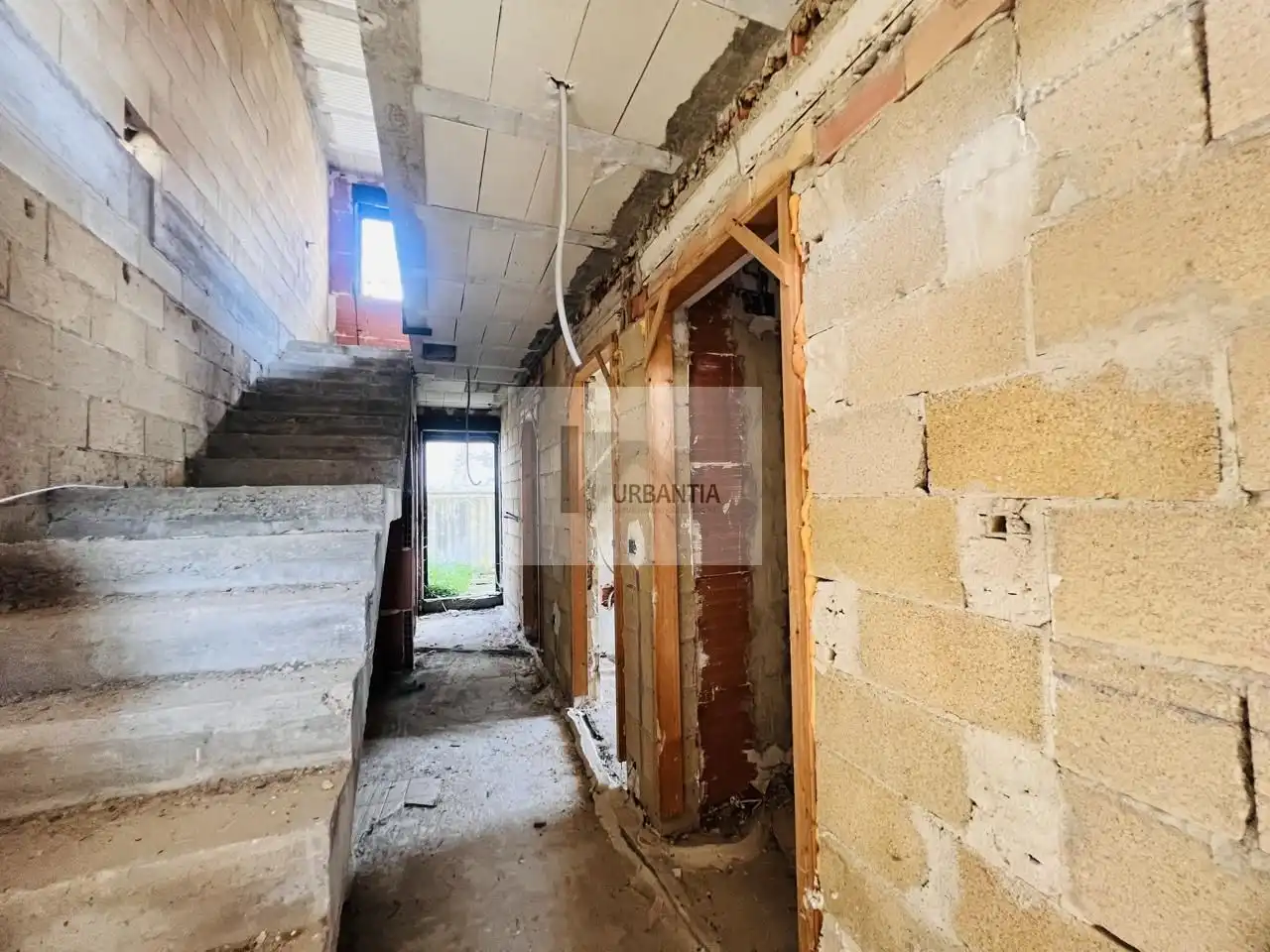 Einfamilien-Reihenhaus zum Verkauf in Torres del Río mit Privatgarten
