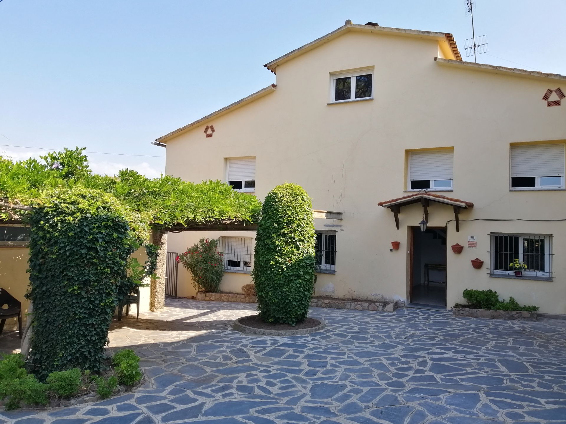 Exterior view of Country house to rent in Llinars del Vallès  with Private garden and Oven
