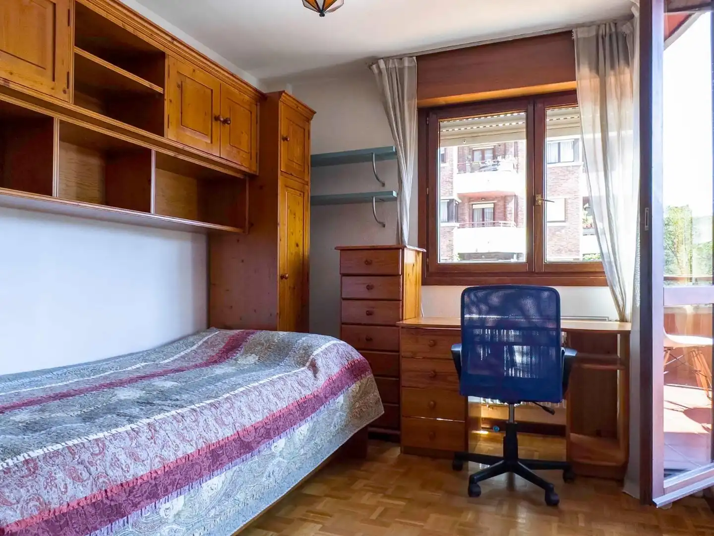 Bedroom of Flat for rent in Oviedo   with Heating, Private garden and Terrace