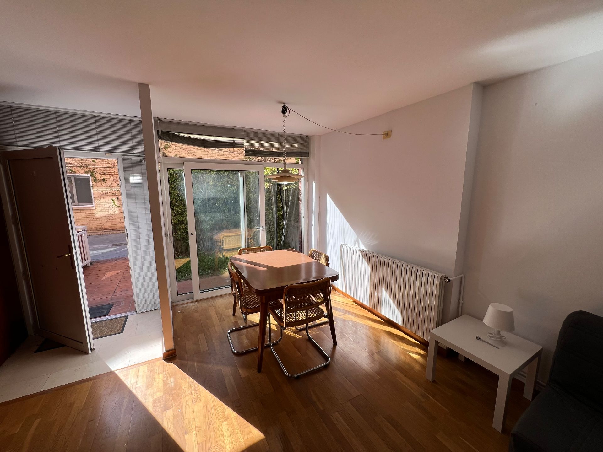 Garden of Flat to rent in  Barcelona Capital  with Air Conditioner, Heating and Private garden