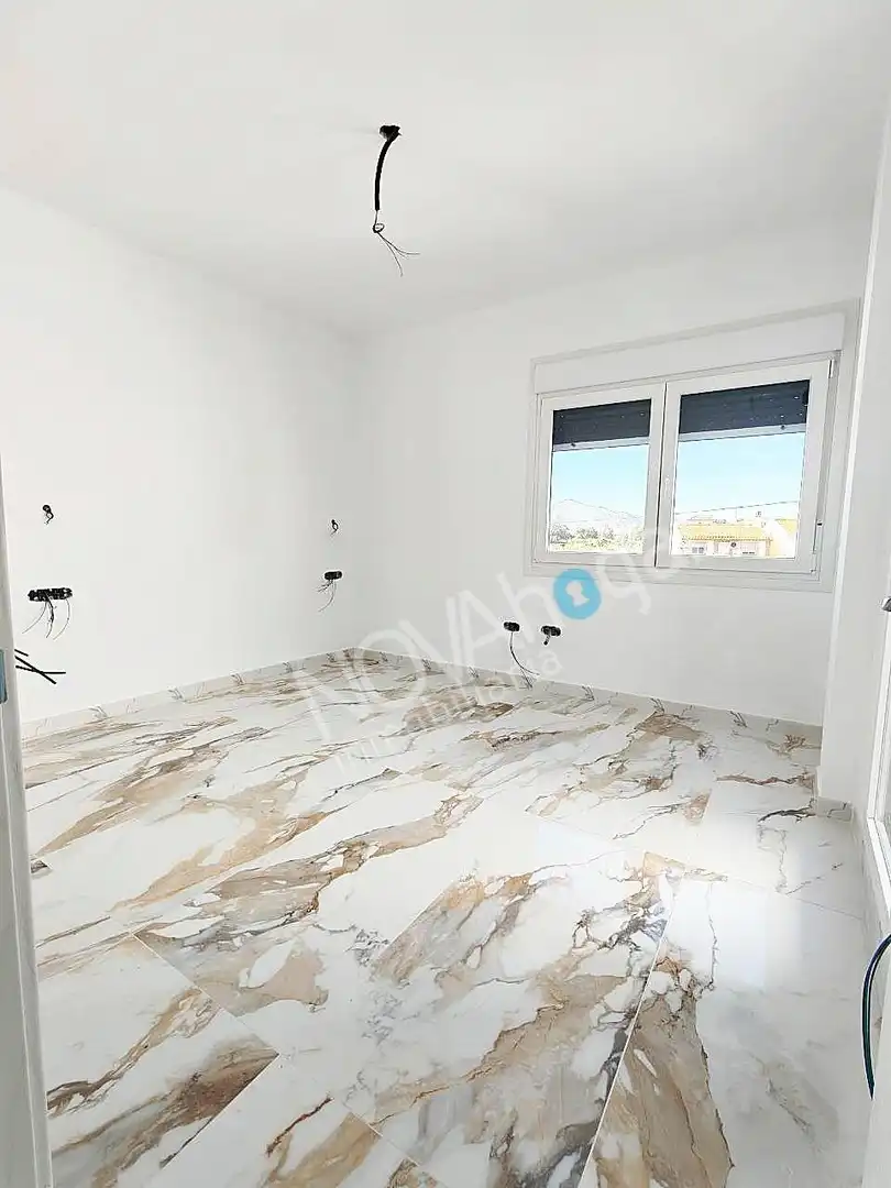 Habitación de Casa adosada en venta en Málaga