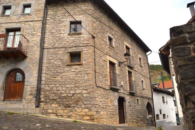 Casa-chalet en Venta en Calle Costera en Borau