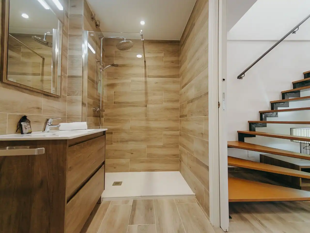 Badezimmer von Wohnung zur Miete in Castell d'Aro, Platja d'Aro i s'Agaró mit Klimaanlage und Terrasse