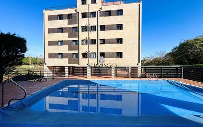 Piscina de Dúplex en venda en Santander amb Calefacció, Terrassa i Traster