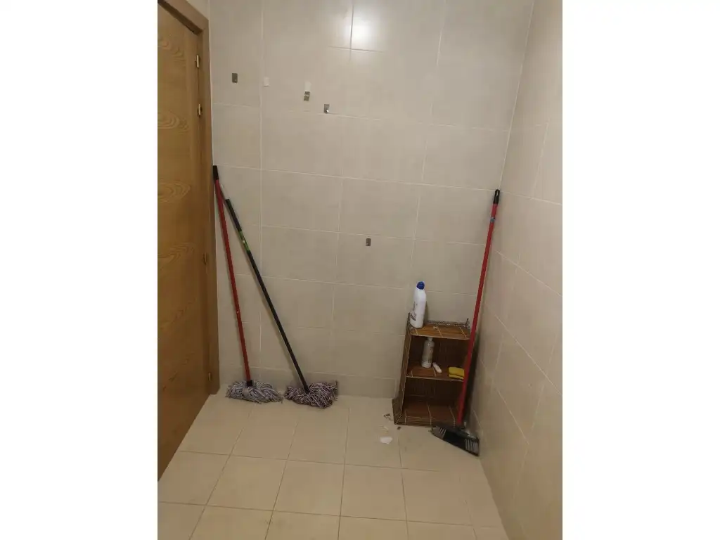 Bany de Local de lloguer en Granada