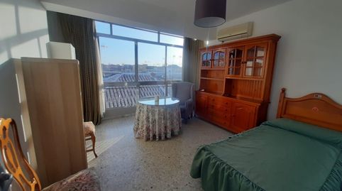 Foto 2 de Piso de alquiler en Calle Calle Carlos Pareja, 5, 5, Centro - Sagrario, Granada Capital