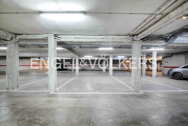 Garaje en Venta en Avinguda de Salvador Dalí i Domènech en Poble Nou - Olivar Gran