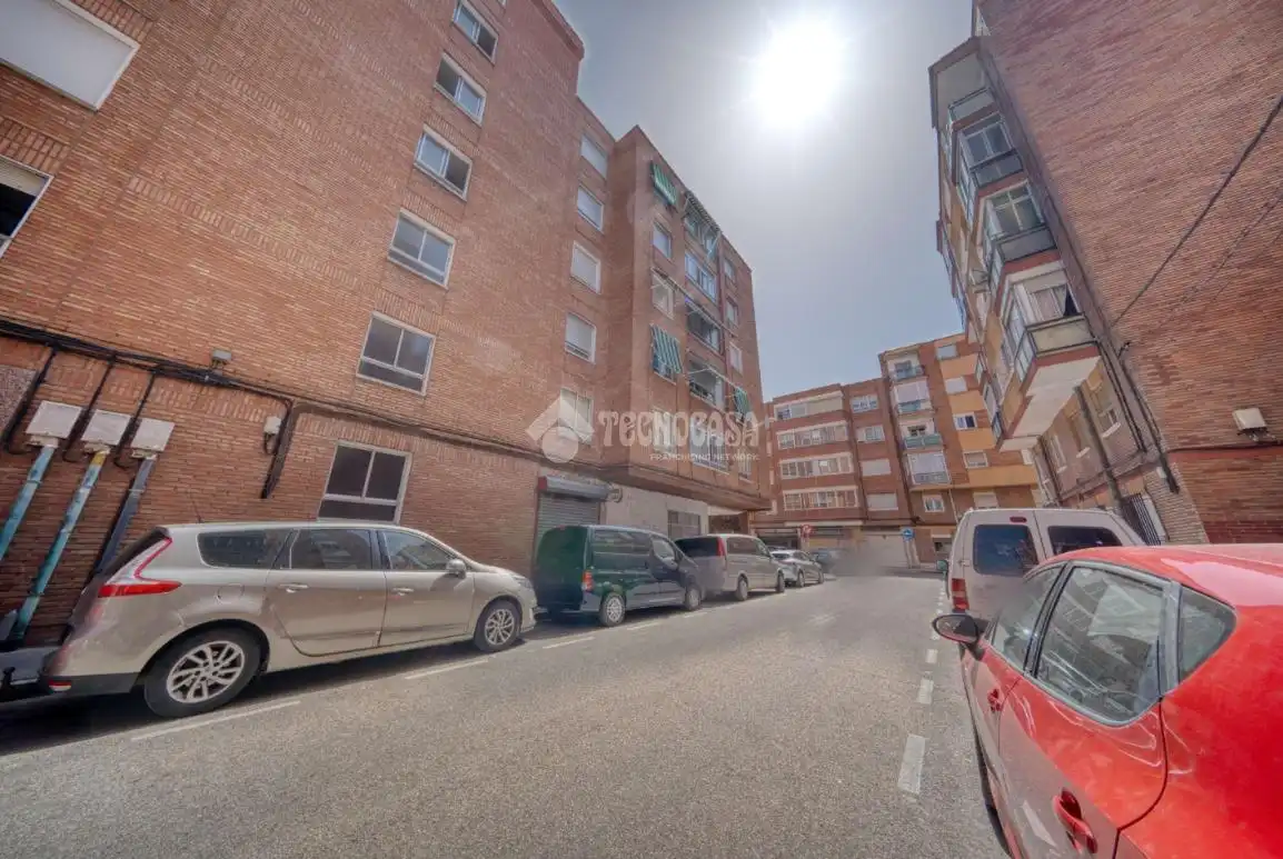 Vista exterior de Piso en venta en Valladolid