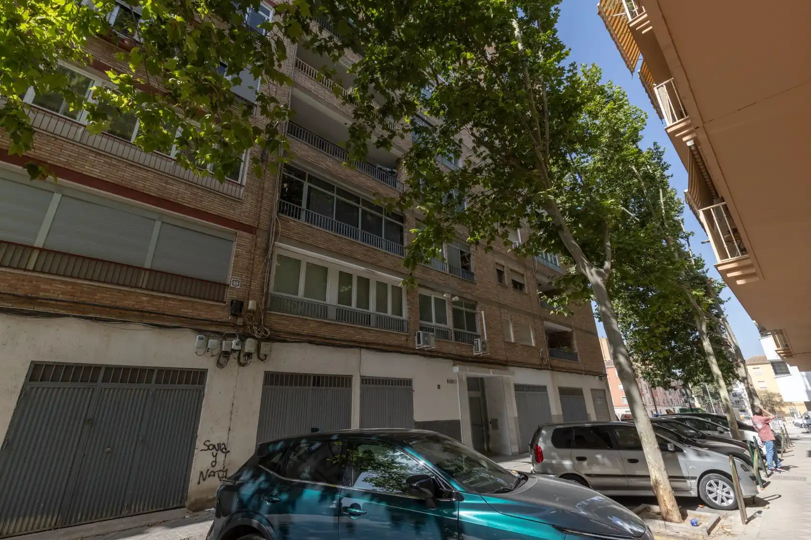 Vista exterior de Piso en venta en Granada