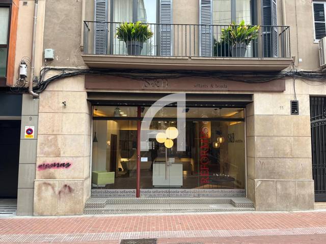 Local comercial en Alquiler en VALL en Barri del Centre