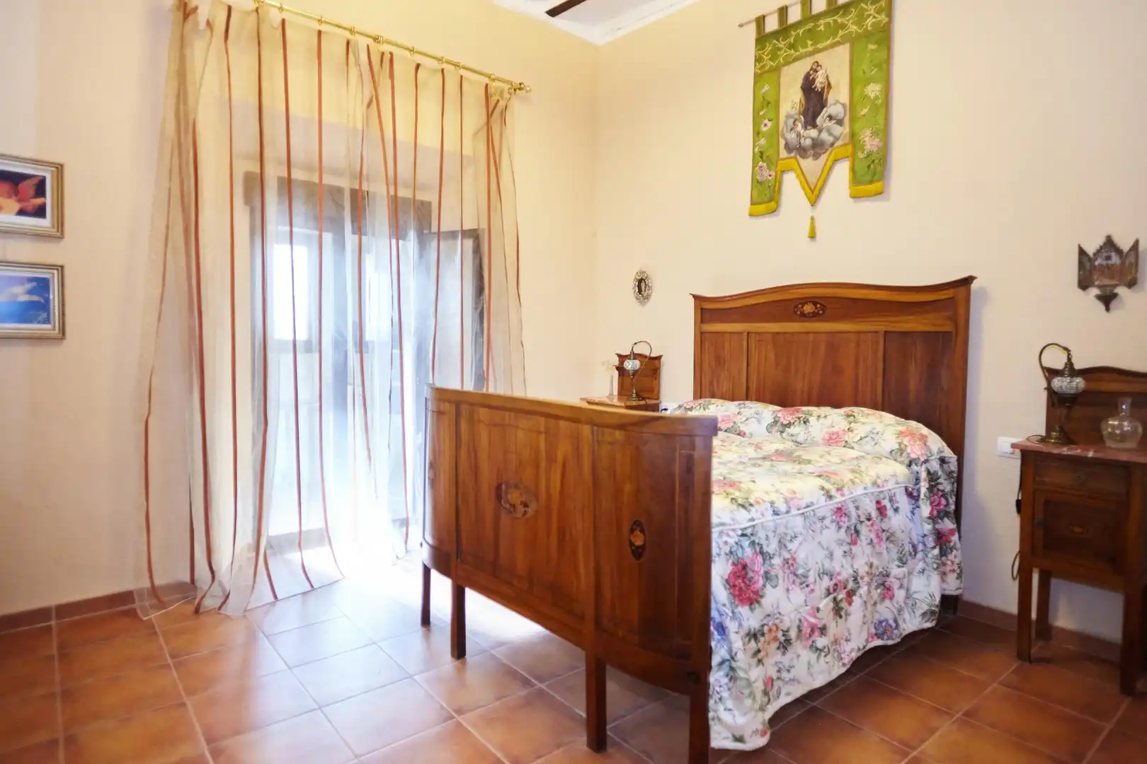 Dormitori de Casa o xalet en venda en Baeza amb Aire condicionat, Calefacció i Terrassa