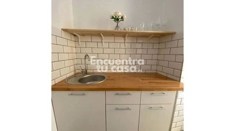 Foto 4 de Estudi en venda a Calle San Carlos, Carolinas Bajas, Alicante / Alacant