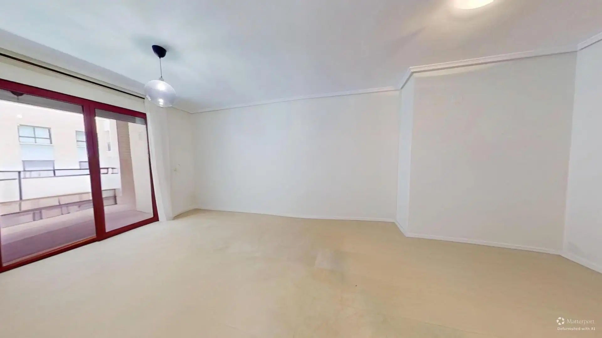 Wohnung zum Verkauf in Valencia mit Klimaanlage, Privatgarten und Terrasse