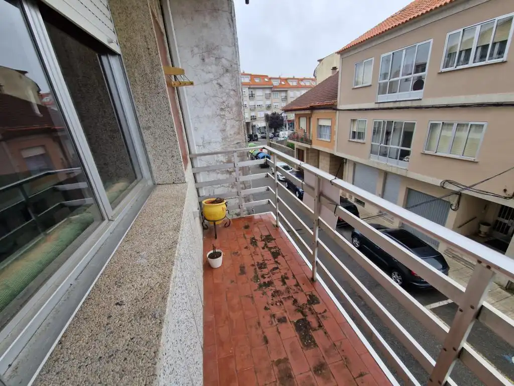 Terraza de Piso en venta en Vilanova de Arousa con Parquet, Amueblado y Balcón