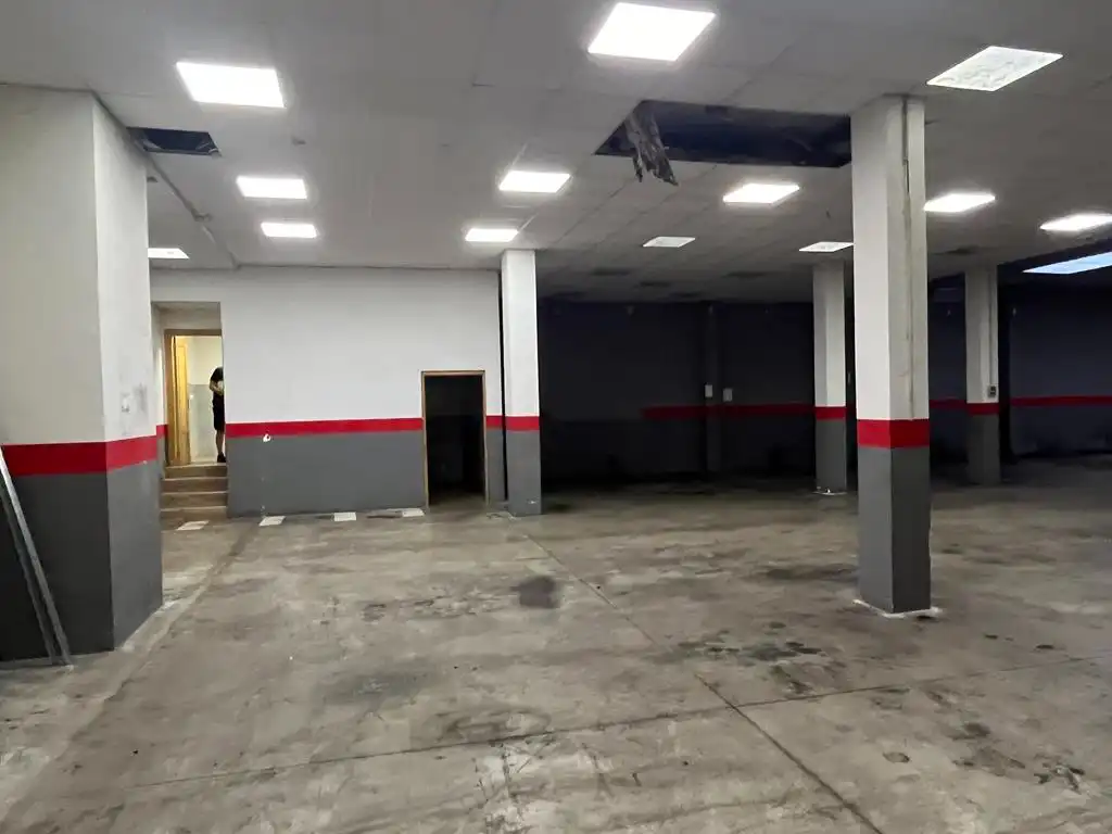 Local en venta en Calle Juan de Toledo, 19, Industria