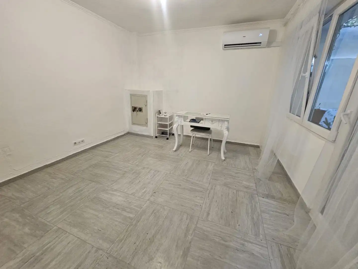 Ground floor for sale in Alicante / Alacant  with Air Conditioner