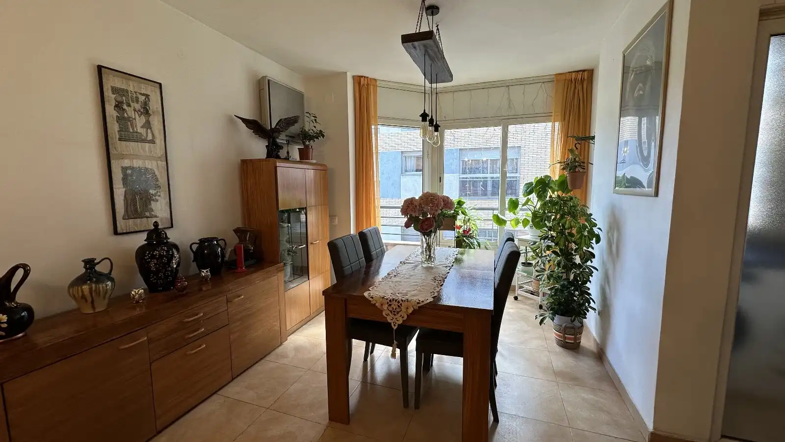 Piso con terraza en venta en Carrer de Montserrat Roig, imagen 6