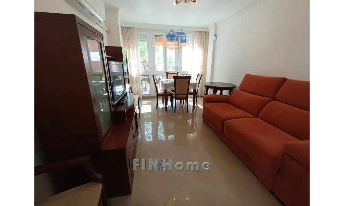 Sala d'estar de Pis de lloguer en  Sevilla Capital amb Aire condicionat i Moblat