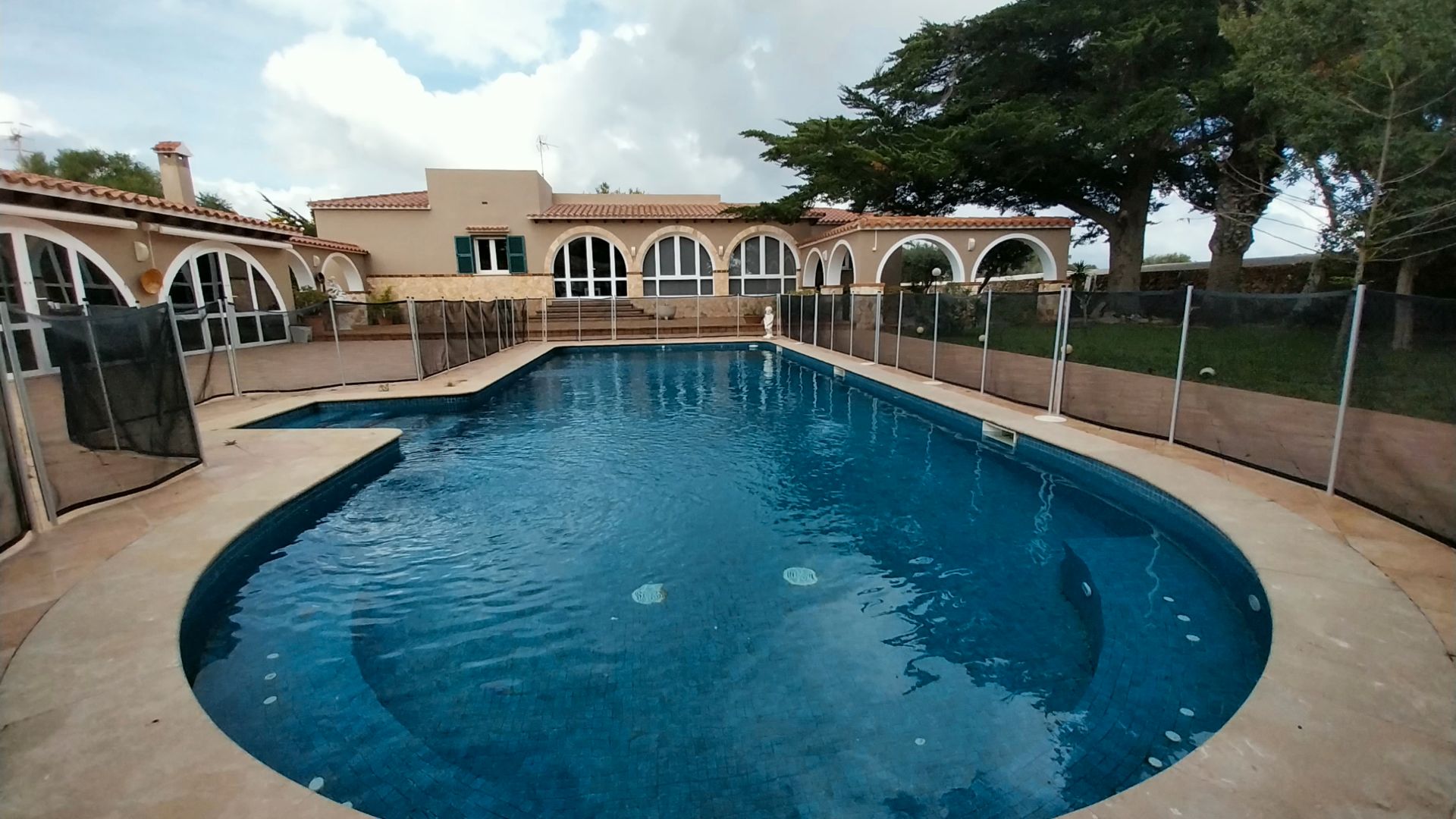 Piscina de Finca rústica en venda en Ciutadella de Menorca amb Aire condicionat, Jardí privat i Terrassa