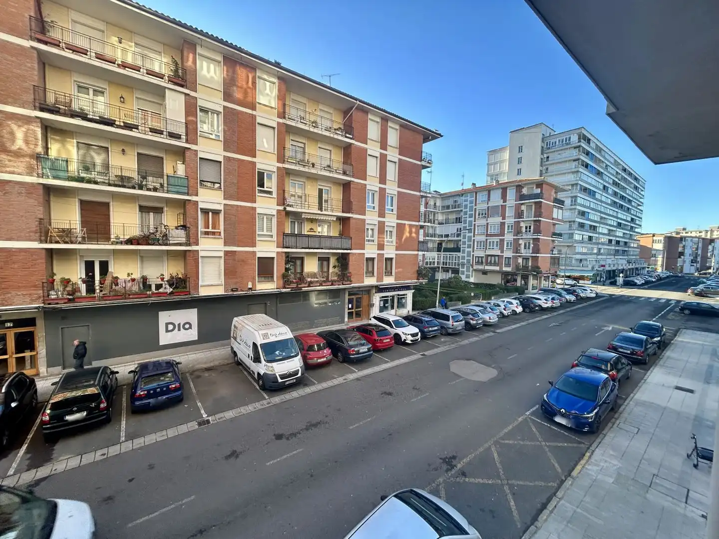 Vista exterior de Piso en venta en Laredo con Parquet y Amueblado
