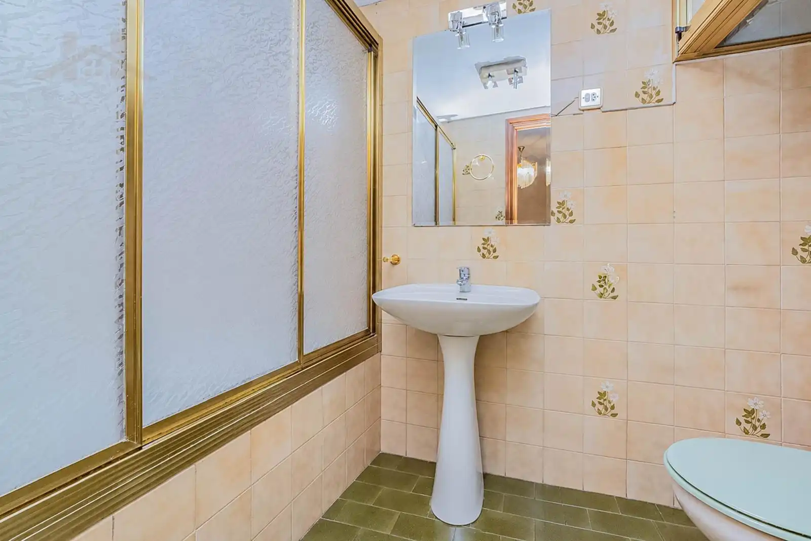 Baño de Piso en venta en Rozas Centro