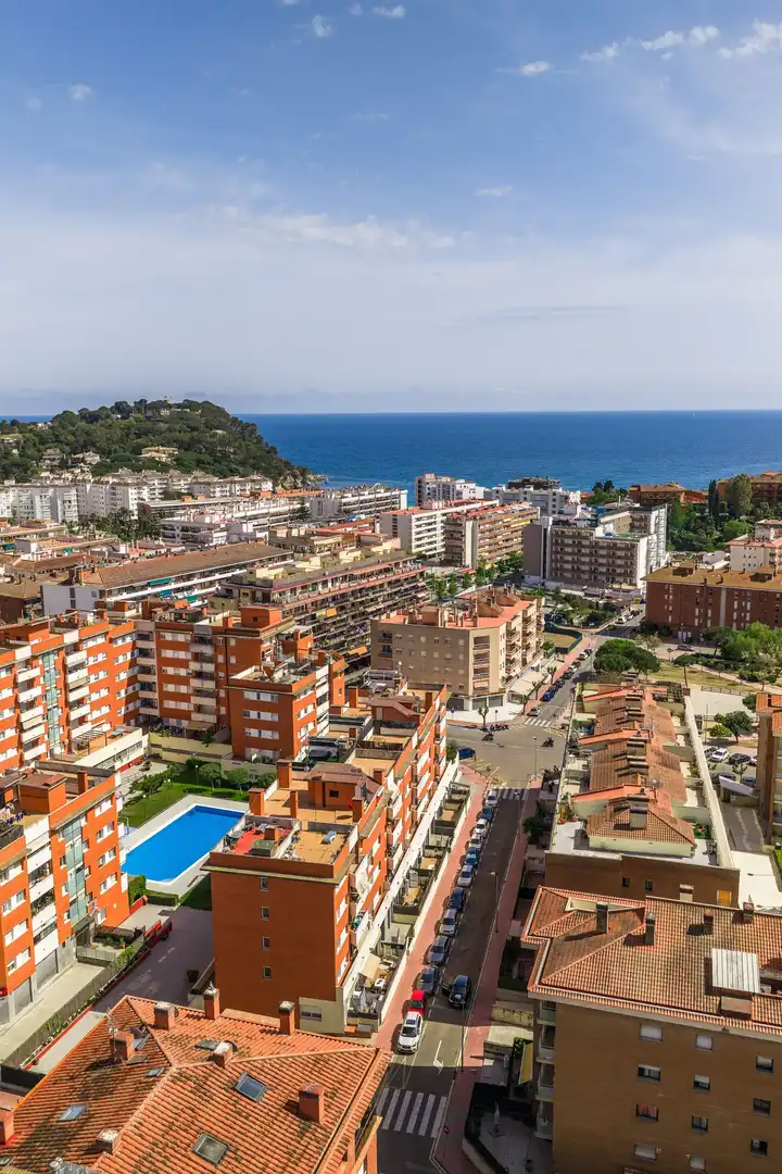 Außenansicht von Wohnung zum Verkauf in Lloret de Mar mit Klimaanlage, Heizung und Terrasse