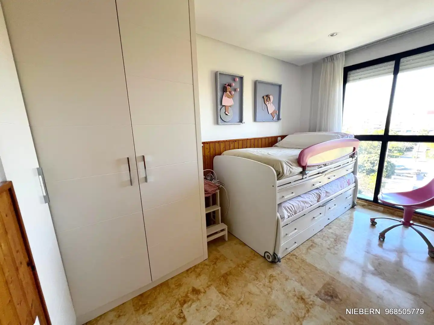 Wohnung zur Miete in Avenida Reina Victoria Eugenia, Alameda