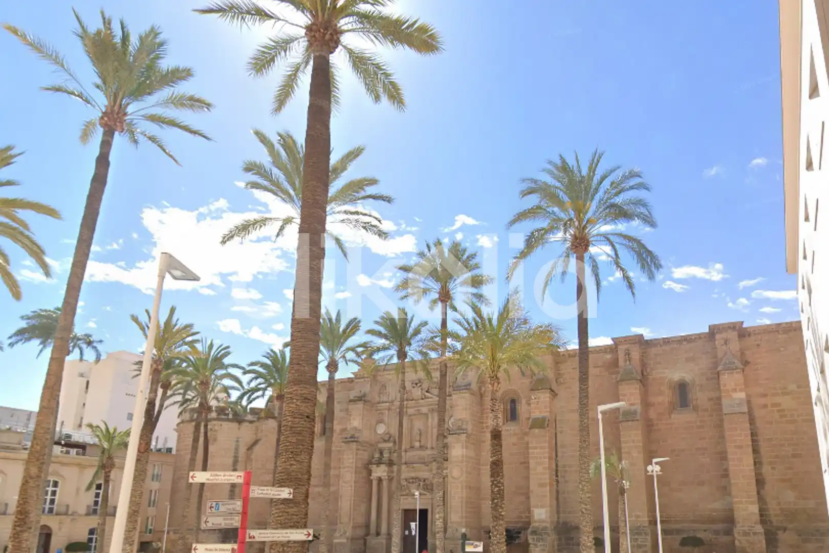 Vista exterior de Casa o chalet en venta en Almería con Calefacción y Terraza