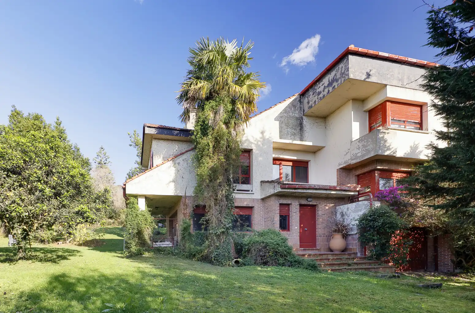 Vista exterior de Casa o xalet en venda en Gijón  amb Calefacció, Jardí privat i Parquet