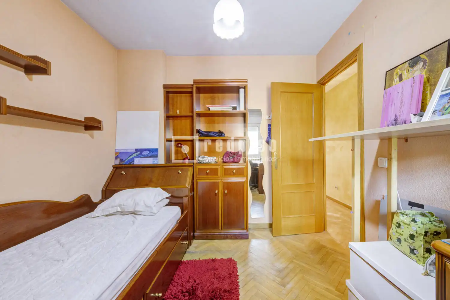 Bedroom of Flat for sale in Pozuelo de Alarcón  with Heating, Private garden and Parquet flooring