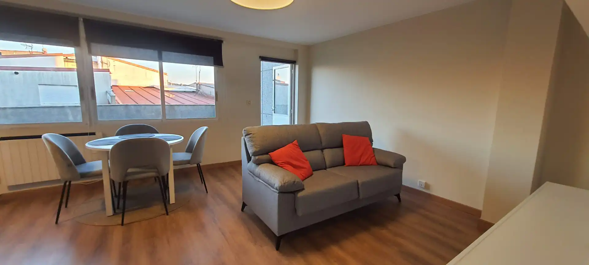 Sala d'estar de Apartament de lloguer en Carballo, A Coruña