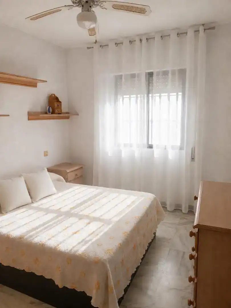 Dormitori de Casa adosada de lloguer en Algarrobo Costa