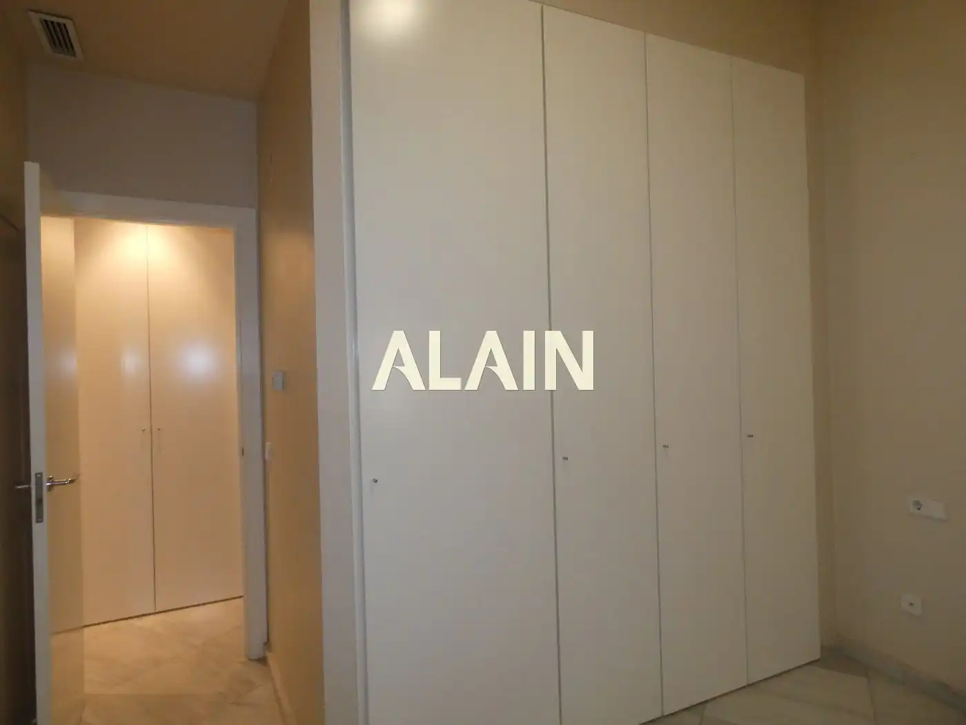 Dormitori de Àtic en venda en Valencia amb Aire condicionat, Calefacció i Parquet