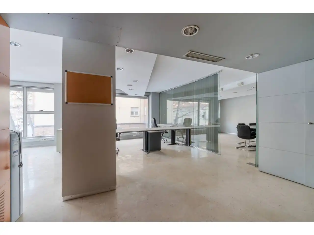 Ufficio con ascensore in vendita a Eixample Nord, imagen 2
