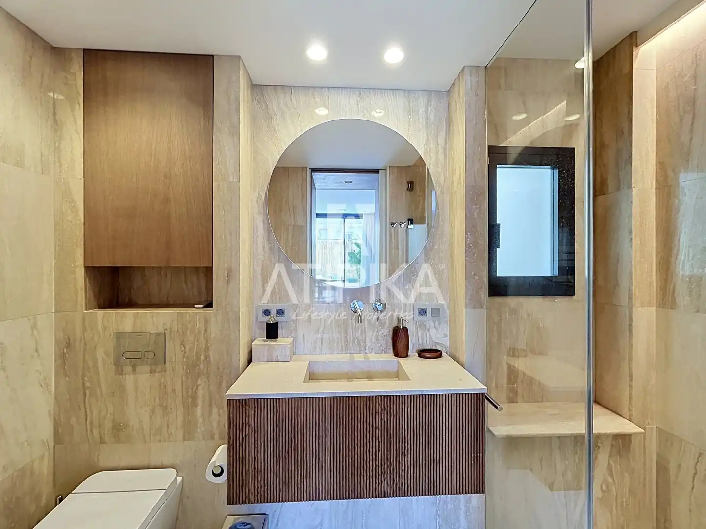 Bathroom of Flat for rent in Barcelona  with Air Conditioner, Terrace and Furnished